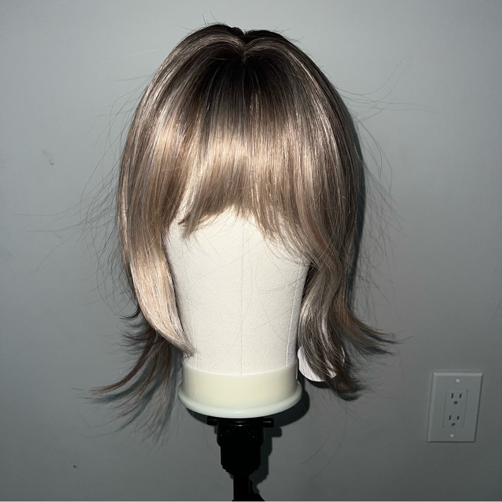 DWY 16-Inch Short Wave Glueless Synthetic Wig - Picture 8 of 16